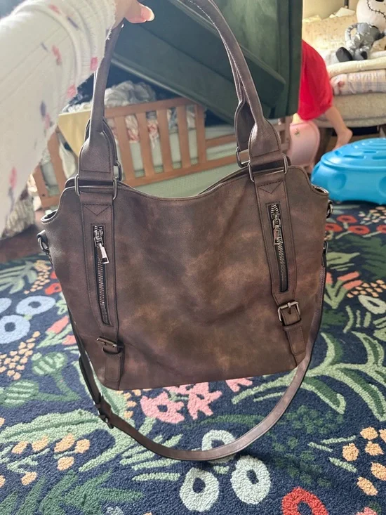 Classic Brown Hobo Bag with Adjustable Strap - Picture 5 of 5